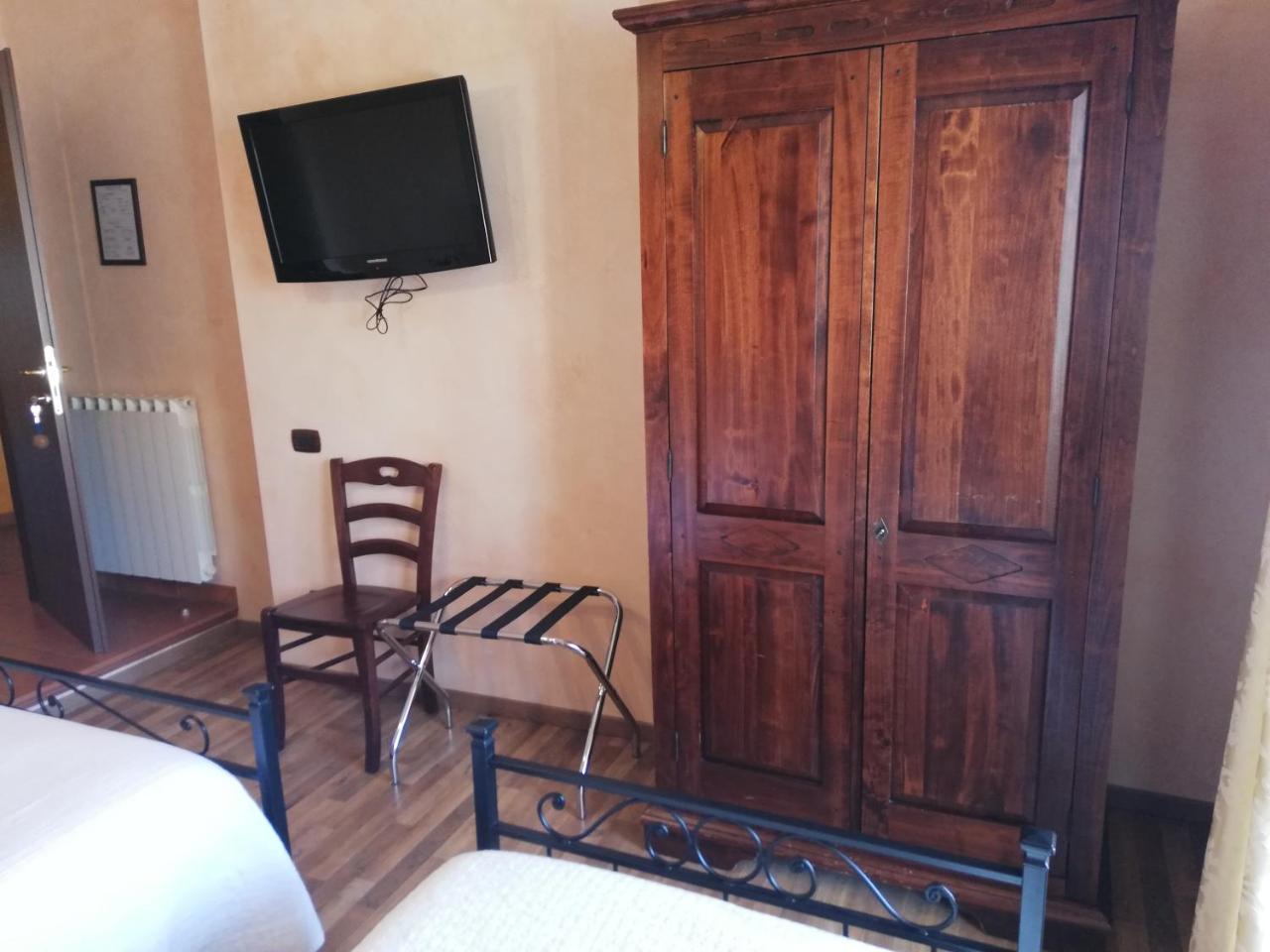 Relais Maria Luisa Locazione Turistica Di Simona Capaccio Bed & Breakfast Fiumicino Exterior foto