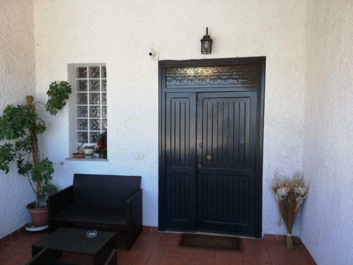 Relais Maria Luisa Locazione Turistica Di Simona Capaccio Bed & Breakfast Fiumicino Exterior foto